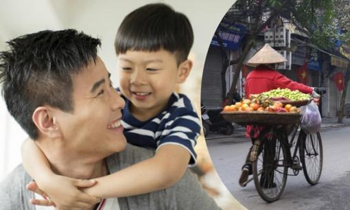 Đưa con trai đến gặp bạn gái mới, bất ngờ thằng bé chỉ vào người phụ nữ bán trái cây ven đường và nói một điều khiến tôi chết lặng