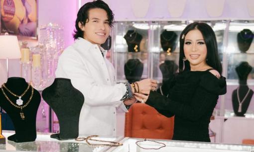 Ca sĩ Quốc Thiên Idol chuộng vòng tay Thảo Lâm Trầm Hương