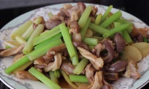 Khi chiên dạ dày, bạn có chần qua không? 10 người thì 9 người mắc sai lầm, chả trách dạ dày không ngon và có mùi tanh nồng 