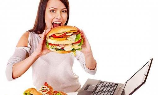 Người tuổi thọ ngắn sẽ có 3 thói quen xấu khi ăn uống, mong các bạn đừng mắc phải nhé!