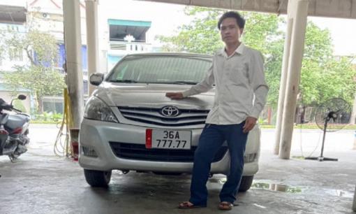 Bấm trúng biển số VIP 777.77 khi đi đăng ký lại, Toyota Innova cũ được trả giá gấp đôi
