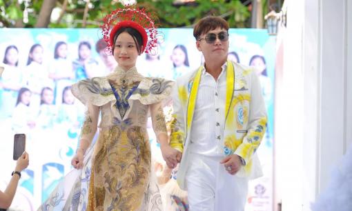 Dàn mẫu nhí tỏa sáng rực rỡ tại Peace Kid fashion show by Tommy Nguyễn