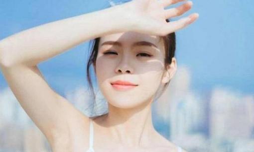 Bạn có cần bôi kem chống nắng vào những ngày nhiều mây không có nắng không? Trên thực tế, hầu hết mọi người đã làm sai