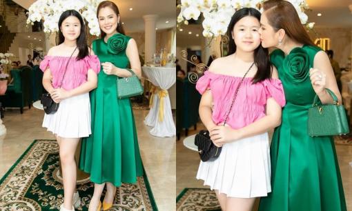 Hậu tuyên bố ly hôn, Hoa hậu Phương Lê tự hào khoe con gái lớn, không quên nhắn nhủ đến cô bé điều quan trọng này 