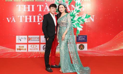 Hoa hậu thiện nguyện Lý Thị Ngân bừng sáng trong trang phục của NTK Tommy Nguyễn