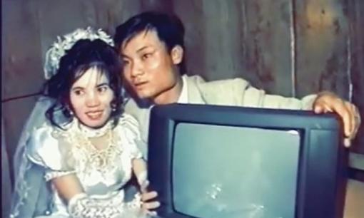 Màn khui quà cưới cực xịn thời xưa khiến ai nhìn cũng xuýt xoa