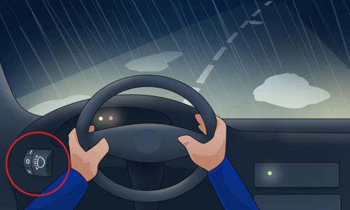 Lái xe trong điều kiện thời tiết xấu, đây là 4 mẹo bạn nên nắm rõ để tránh tai nạn 