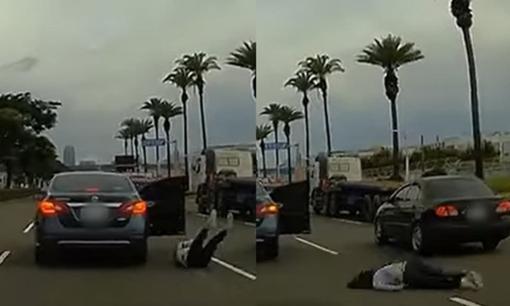 Giận dỗi bạn trai, cô gái bất ngờ lao ra khỏi ô tô đang chạy khiến người đi đường được phen thất kinh