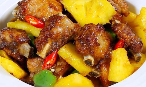 Tối nay ăn gì? Mách bà nội trợ công thức làm sườn xào với dứa, vừa mềm lại thơm nức mũi 