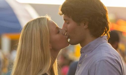 Thường xuyên hôn có nhiều lợi ích nhưng đây là phần “cấm hôn”, mọi người nên kìm chế