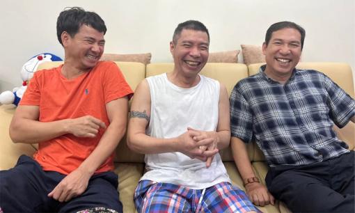 Xuân Bắc - Quang Thắng đến nhà thăm Công Lý, bộ 3 tấu hài hết cỡ như trên sân khấu Táo Quân