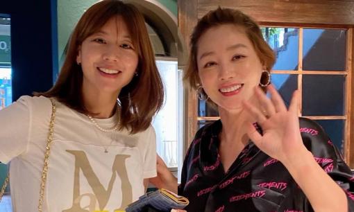 Cựu Hoa hậu Hàn U60 'ăn đứt' đàn em kém hàng chục tuổi, bảo sao từng dính nghi vấn hẹn hò mỹ nam Lee Min Ho 