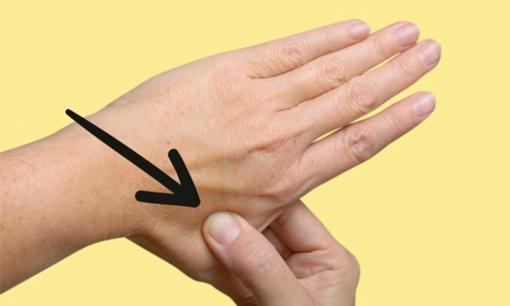 Đau đầu vô cùng khó chịu, đây là mẹo giúp bạn có thể chấm dứt tình trạng này ngay lập tức mà không cần dùng thuốc