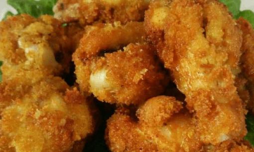 Hướng dẫn các bạn cách làm món đùi gà chiên giòn 'không chê vào đâu được', thịt mềm giòn ngon hơn nhà hàng