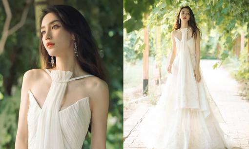 Angelababy khoe trọn nhan sắc với tạo hình nữ thần váy trắng, nhìn ảnh là hiểu vì sao trở thành 'con cưng' giới thời trang