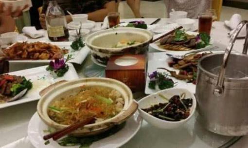 Ăn trái cây và uống trà sau bữa ăn giúp tiêu hóa tốt? Nhiều người làm sai, hãy làm 3 điều sau để giữ gìn sức khỏe