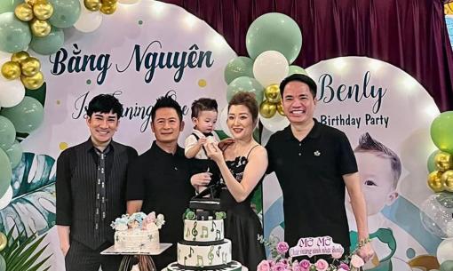 Hé lộ dung mạo con trai thứ 4 của Bằng Kiều với bạn gái mới