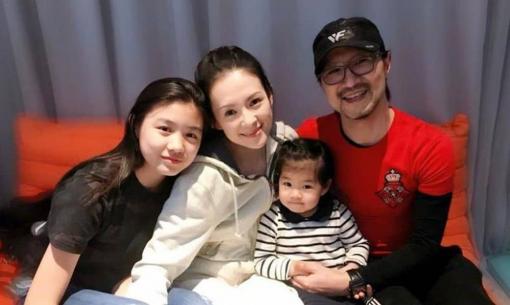 Uông Phong bị đuổi khỏi sòng bạc ở Mỹ với lý do hết sức buồn cười, Chương Tử Di quả là người vợ nghiêm khắc