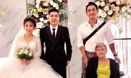 Hứa Vĩ Văn thay mặt em trai đã mất làm điều này cho người bạn thân nhất