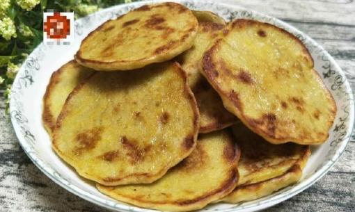 Một cách ăn chuối mới lạ, bánh được làm từ trứng mềm, ngọt, ăn một lần là bạn sẽ mê ngay