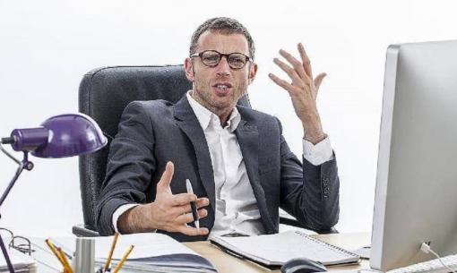 Những hành vi trong cuộc sống rất lãng phí thời gian và vô ích