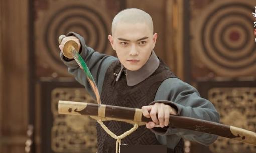 Các thị vệ đều mang theo kiếm, vậy tại sao triều đình nhà Thanh không lo lắng về việc ám sát hoàng đế?