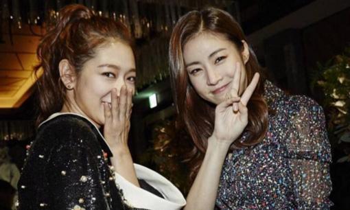 Đặt lên bàn cân 2 mỹ nhân bằng tuổi từng là 'người tình' của Hyun Bin: Park Shin Hye và Kang Sora, ai mới là người xuất sắc hơn?