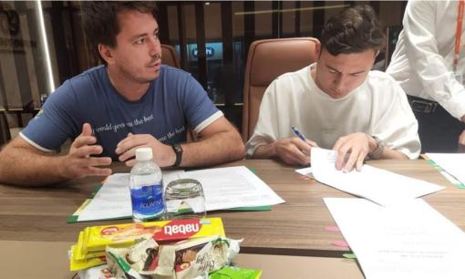 Đặng Văn Lâm nhận lương 'khủng' 400 triệu/tháng khi về đầu quân cho Bình Định