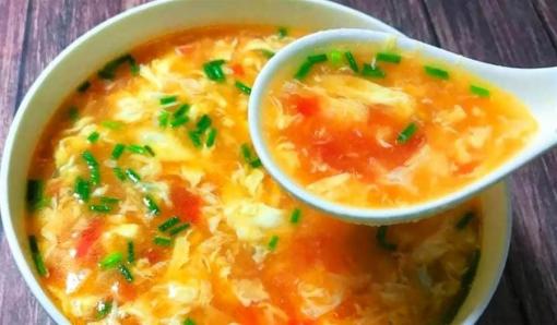 Canh trứng cà chua, nhớ đừng đổ trứng trực tiếp nhé, dạy bạn một mẹo nhỏ, hoa trứng đẹp và ngon