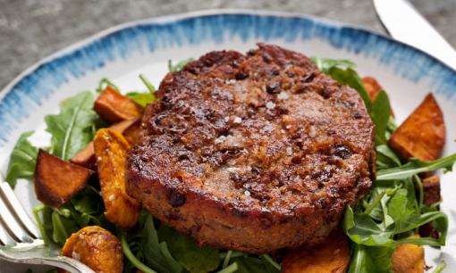 Tiêu thụ thịt giả (fake meat) có giảm tải được tác hại tới môi trường?