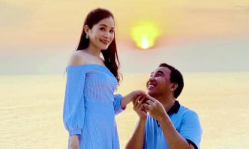 Quyền Linh kỉ niệm 17 năm ngày cưới, nhắn nhủ ngọt ngào đến bà xã doanh nhân