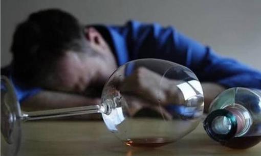 Nhắc nhở: Uống rượu xong cố gắng đừng làm một việc, nhiều người ốm mới thấy tội, đừng coi thường!