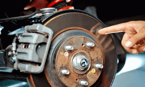 Ô tô phát ra tiếng kêu khi phanh, rất có thể bộ phận này của xe sắp hỏng, bạn nên sửa càng sớm càng tốt!