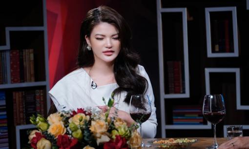 Người đẹp Hoa hậu Đại dương phải gặp bác sĩ tâm lý sau khi ly hôn