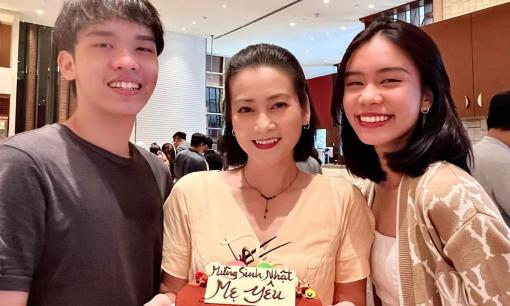 NSƯT Tuyết Thu đón sinh nhật, hiếm hoi cho ảnh hai con 'lên sóng' 