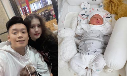 Vợ cầu thủ Thành Chung lần đầu khoe ảnh con trai lên trang cá nhân 