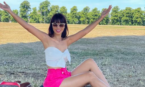 Hà Anh tiết lộ lý do cứ xách hoài 1 chiếc túi, không trang điểm dù bị chê xấu