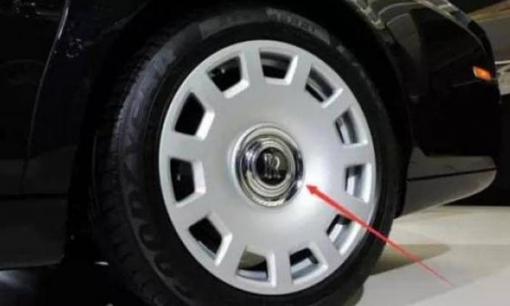 Logo trên bánh xe Rolls Royce sẽ không di chuyển? Nguyên tắc rất đơn giản, nhưng bạn không thể nhìn thấy 