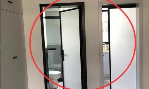 Khi phòng tắm không sử dụng, nhiều người không biết cửa mở hay “đóng”, vậy Phong thủy tốt nhất là gì?