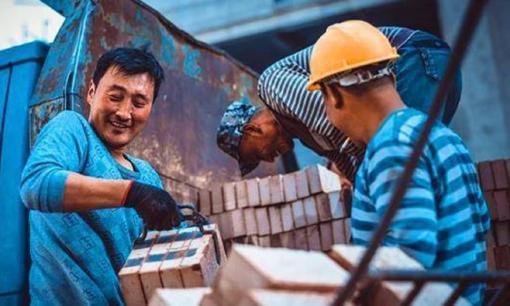 Tục ngữ: 'Người đến bốn mươi, hai không chạm, ba bất động, bốn không thay đổi', làm thế nào để hiểu? Điều đó có ý nghĩa không?