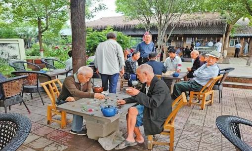 Tuổi trung niên, có 3 loại người này trong tiệc rượu thì không nên đi, bằng không sau này có thể hối hận không kịp