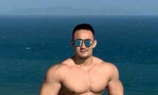 Anh chàng 35 tuổi vạm vỡ có vòng ba 'đè bẹp' cả Kim Kardashian, đường mông khiến bao cô gái nhức mắt