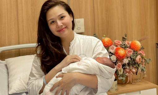 'Phu nhân tập đoàn nghìn tỷ' Phanh Lee sinh con thứ hai 