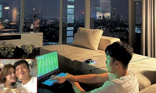 Trung vệ Thành Chung hé lộ cơ ngơi cực sang xịn khi thư giãn tại nhà