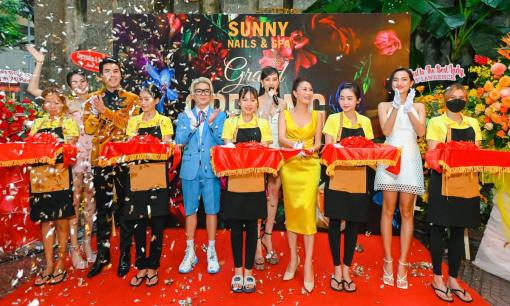 Dàn sao Việt chúc mừng Hoa hậu Xuân Nguyễn khai trương Spa tại Việt Nam