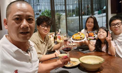 'Thiên Lôi xấu nhất lịch sử Táo Quân' cho vợ từng là thí sinh Hoa hậu 'lên sóng'