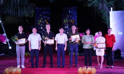 Đạo Diễn Nguyễn Lê Thanh Hải cùng CEO Nguyễn Xuân Huy gây tiếng vang trong làng thời trang Thủ Dầu Một - Bình Dương