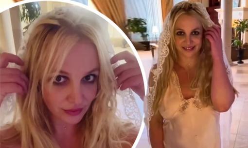 Britney Spears đăng những lời lẽ tục tĩu nhằm vào một 'người nổi tiếng' giấu tên