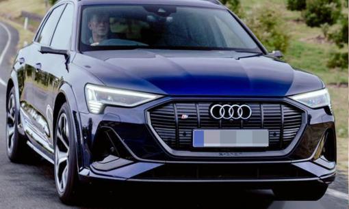 Hai mẫu SUV mới của Audi lộ diện! Đổi tên thành Q8 e-tron