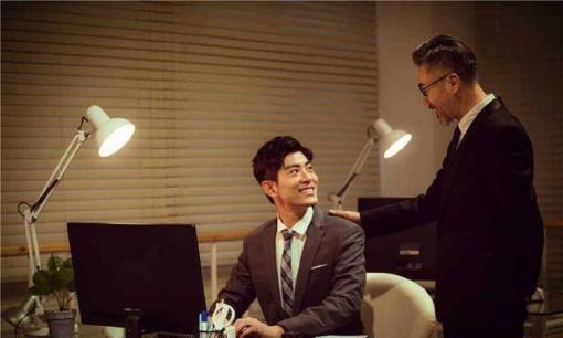 Lãnh đạo hỏi tôi nghĩ gì về đồng nghiệp, tôi trả lời 10 từ và ngày hôm sau tôi được thăng chức